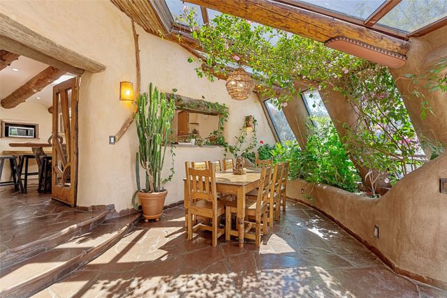 41 Estrada Calabasa, Santa Fe, NM 87506