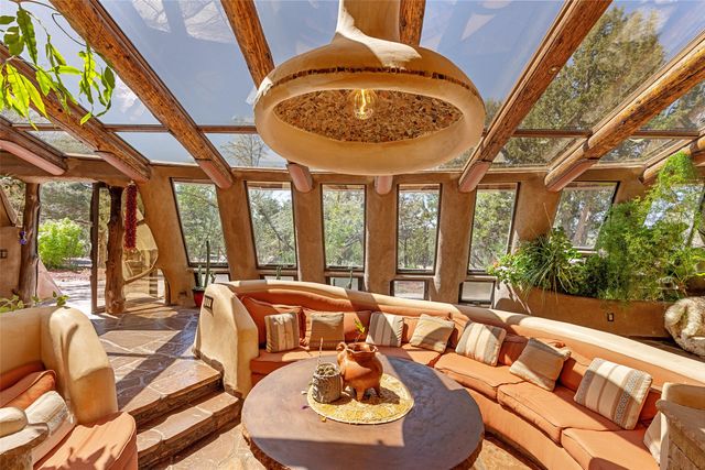 41 Estrada Calabasa, Santa Fe, NM 87506