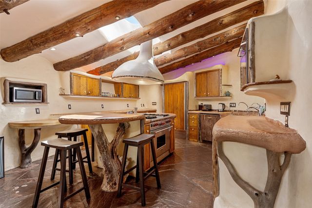 41 Estrada Calabasa, Santa Fe, NM 87506