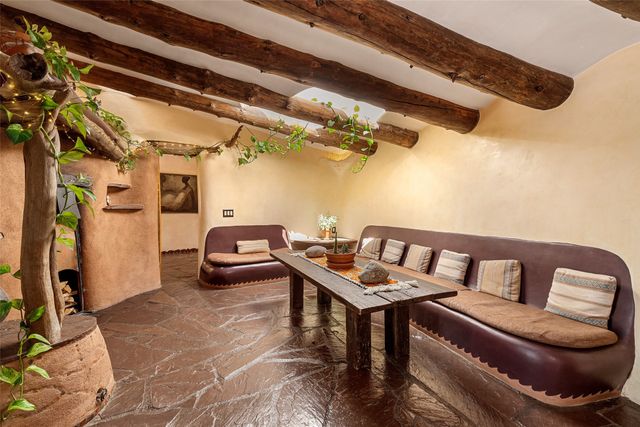 41 Estrada Calabasa, Santa Fe, NM 87506