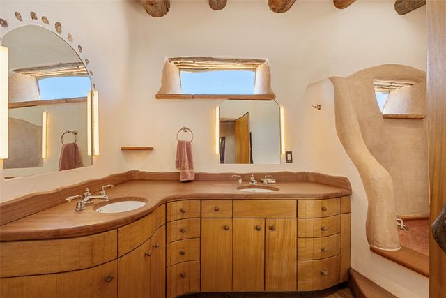 41 Estrada Calabasa, Santa Fe, NM 87506