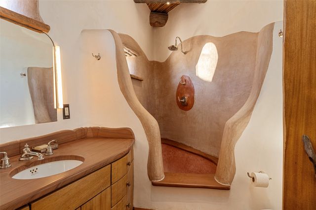 41 Estrada Calabasa, Santa Fe, NM 87506
