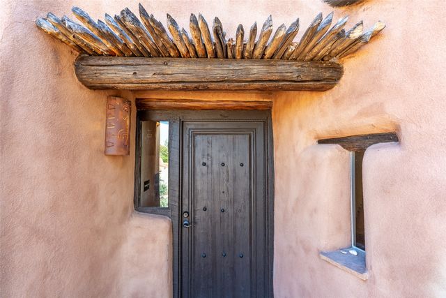 41 Estrada Calabasa, Santa Fe, NM 87506