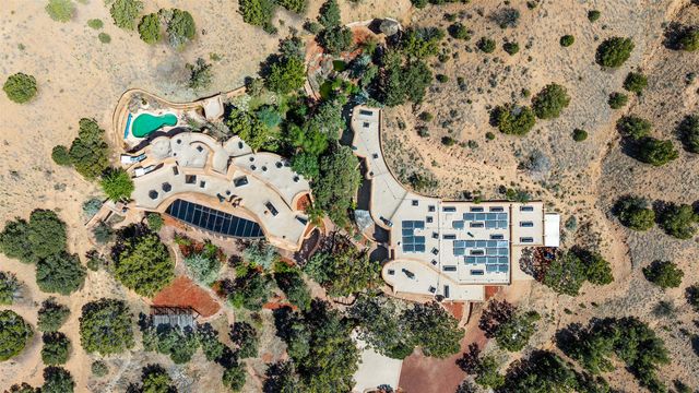 41 Estrada Calabasa, Santa Fe, NM 87506