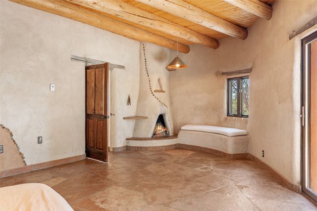 41 Estrada Calabasa, Santa Fe, NM 87506