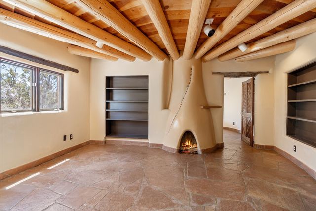 41 Estrada Calabasa, Santa Fe, NM 87506