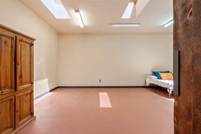 41 Estrada Calabasa, Santa Fe, NM 87506