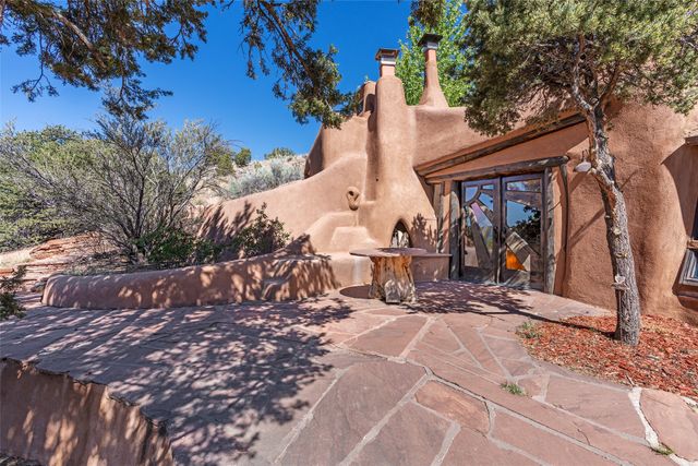 41 Estrada Calabasa, Santa Fe, NM 87506