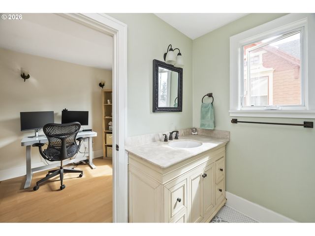 5765 N WILLIAMS Ave, Portland, OR 97217