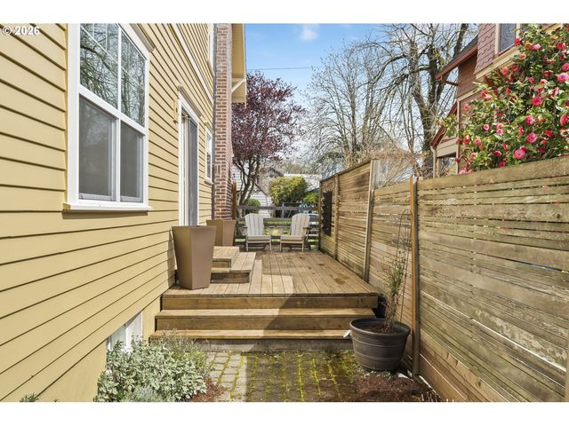 5765 N WILLIAMS Ave, Portland, OR 97217