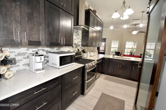 2601 Parkwood Drive, Panama City, FL 32405