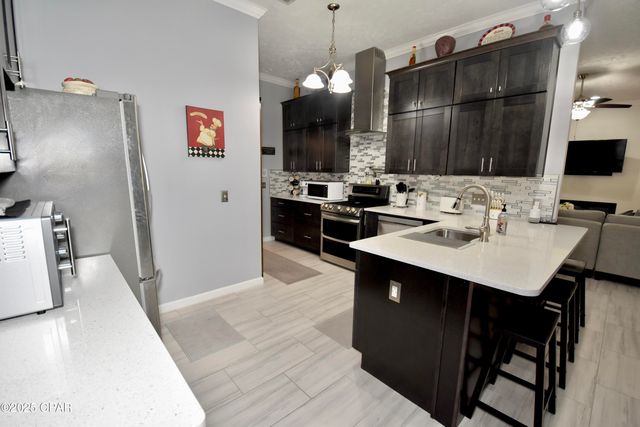 2601 Parkwood Drive, Panama City, FL 32405