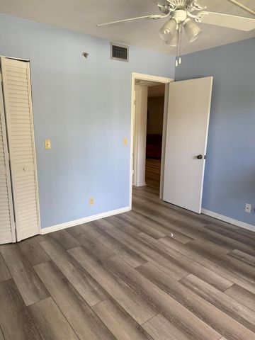 4760 Lucerne Lakes Boulevard 206, Lake Worth, FL 33467