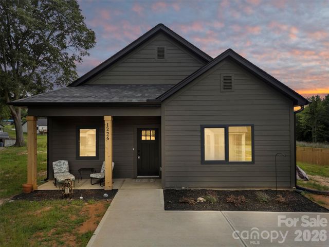 1226 Burris Boulevard, Lincolnton, NC 28092