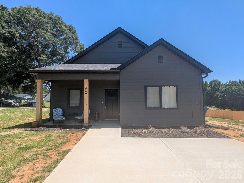 1226 Burris Boulevard, Lincolnton, NC 28092