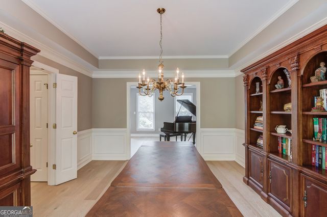 1721 Crowes Lake Court, Lawrenceville, GA 30043