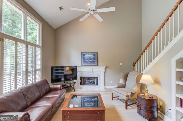 1721 Crowes Lake Court, Lawrenceville, GA 30043
