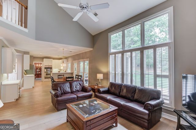 1721 Crowes Lake Court, Lawrenceville, GA 30043
