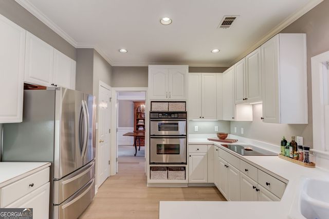 1721 Crowes Lake Court, Lawrenceville, GA 30043