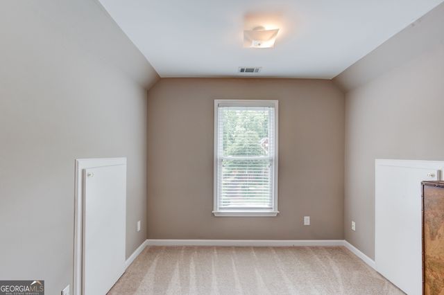 1721 Crowes Lake Court, Lawrenceville, GA 30043