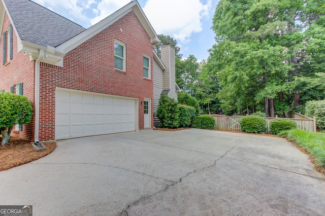 1721 Crowes Lake Court, Lawrenceville, GA 30043