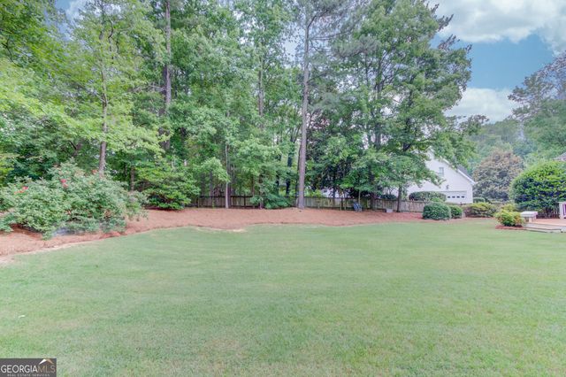 1721 Crowes Lake Court, Lawrenceville, GA 30043