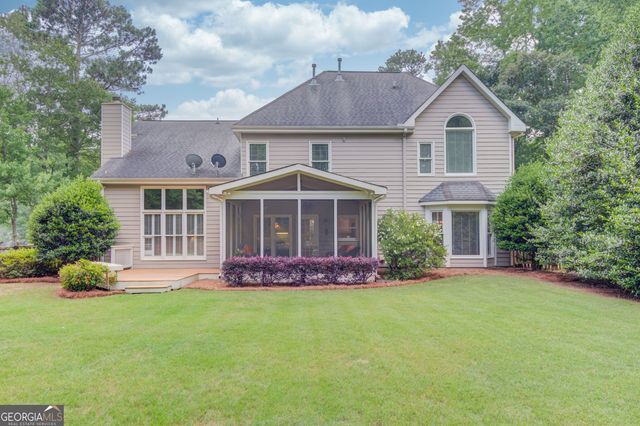 1721 Crowes Lake Court, Lawrenceville, GA 30043