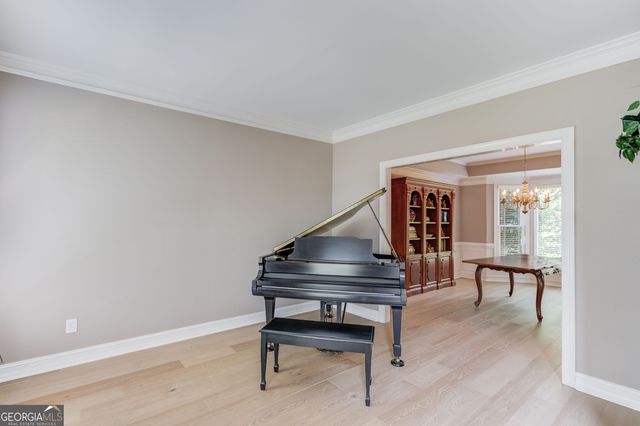 1721 Crowes Lake Court, Lawrenceville, GA 30043