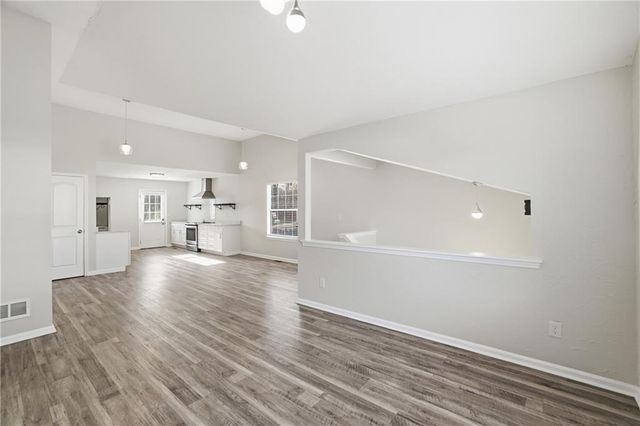 52 Central Park Drive, Atlanta, GA 30354