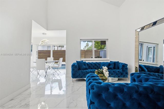 7315 SW 158th Avenue, Miami, FL 33193