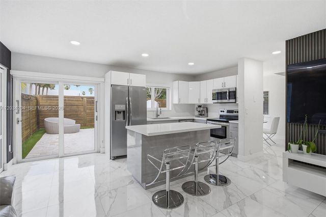 7315 SW 158th Avenue, Miami, FL 33193