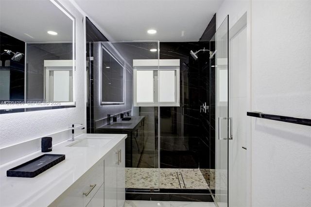 7315 SW 158th Avenue, Miami, FL 33193