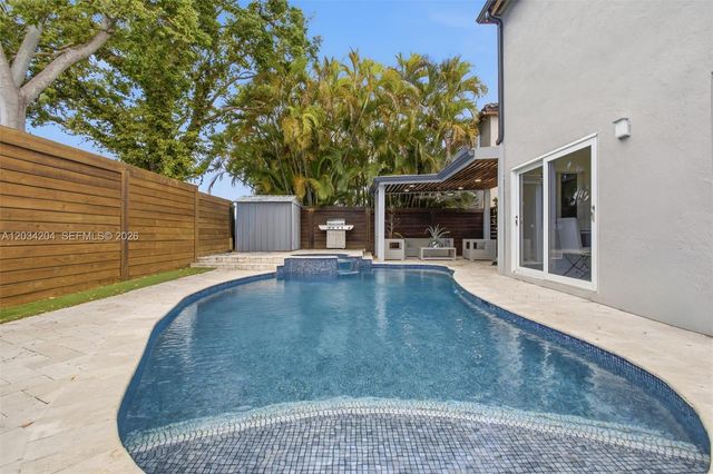 7315 SW 158th Avenue, Miami, FL 33193