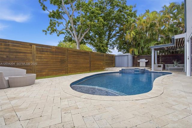 7315 SW 158th Avenue, Miami, FL 33193