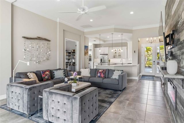 5003 TOBERMORY WAY, Bradenton, FL 34211