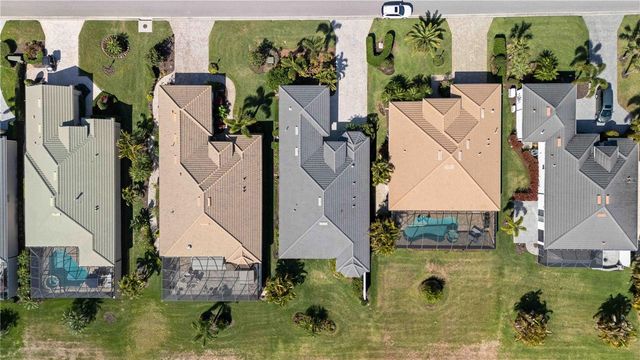 5003 TOBERMORY WAY, Bradenton, FL 34211