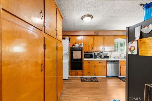 616 E Sixth St, Ontario, CA 91764