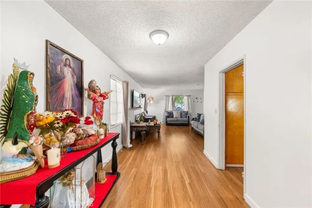 616 E Sixth St, Ontario, CA 91764