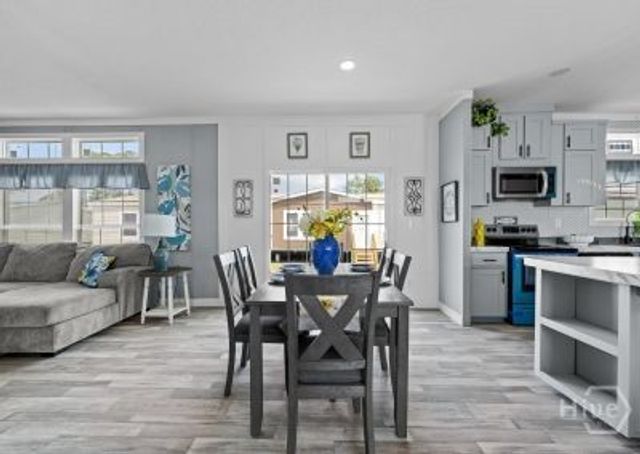 538 4th St EXT, Guyton, GA 31312