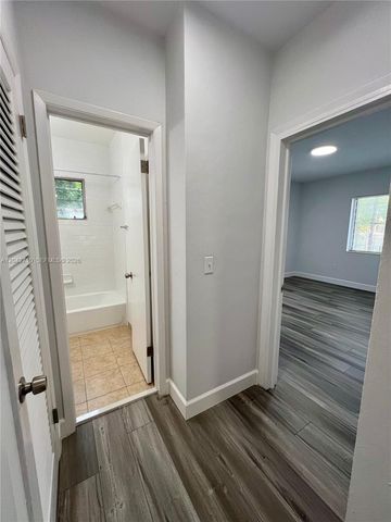 962 NW 6th Street 1, Miami, FL 33136