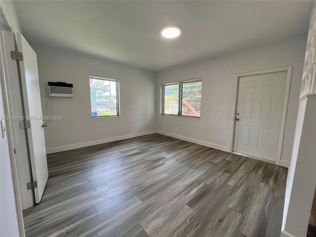 962 NW 6th Street 1, Miami, FL 33136
