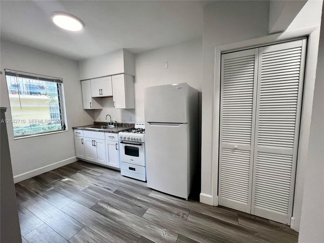 962 NW 6th Street 1, Miami, FL 33136