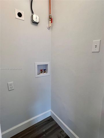 962 NW 6th Street 1, Miami, FL 33136