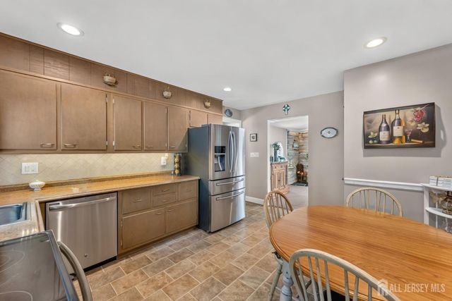 2642 Linder Avenue, North Brunswick, NJ 08902