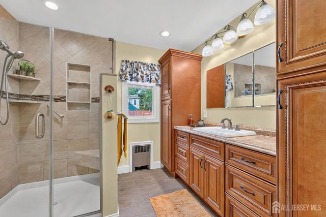 2642 Linder Avenue, North Brunswick, NJ 08902