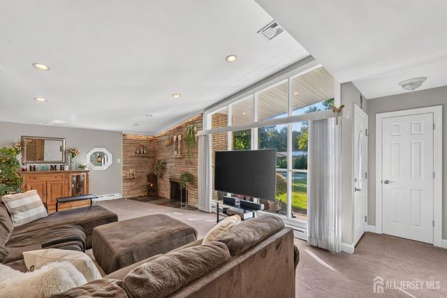 2642 Linder Avenue, North Brunswick, NJ 08902