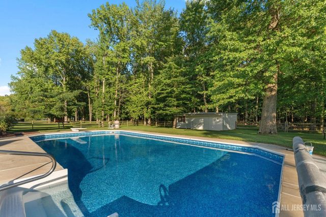 2642 Linder Avenue, North Brunswick, NJ 08902