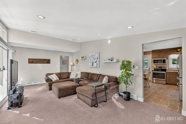 2642 Linder Avenue, North Brunswick, NJ 08902