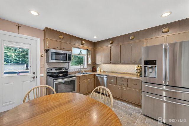 2642 Linder Avenue, North Brunswick, NJ 08902