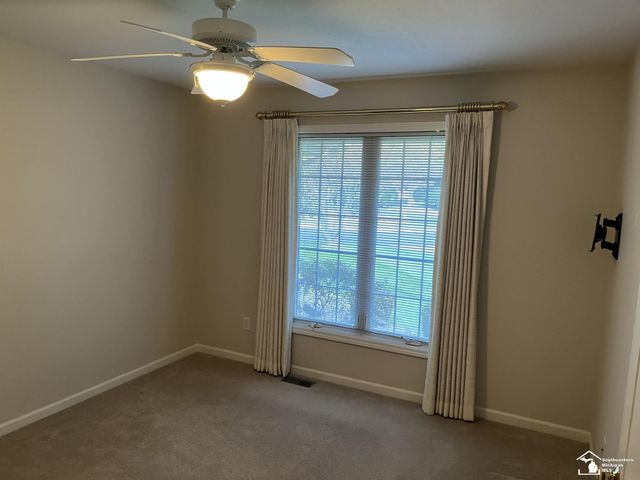 3168 Crystal Court, Lambertville, MI 48144